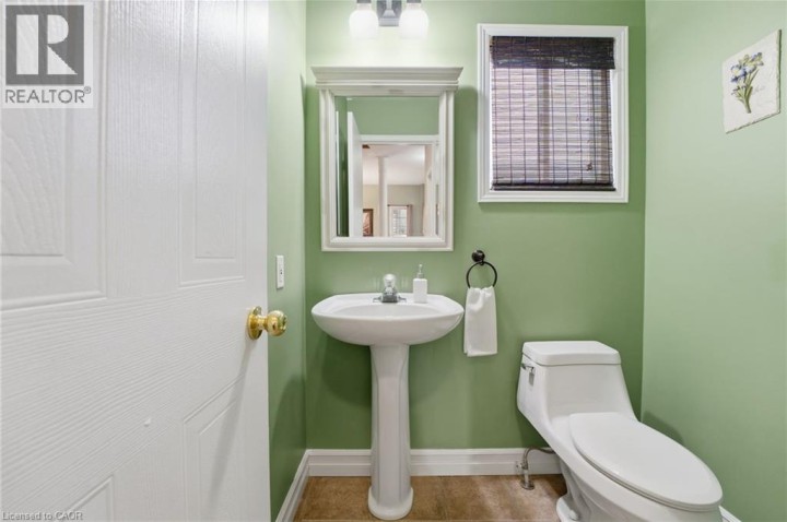 Photo 18 at 254 Kerwood Drive, Cambridge