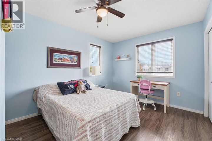 Photo 24 at 254 Kerwood Drive, Cambridge