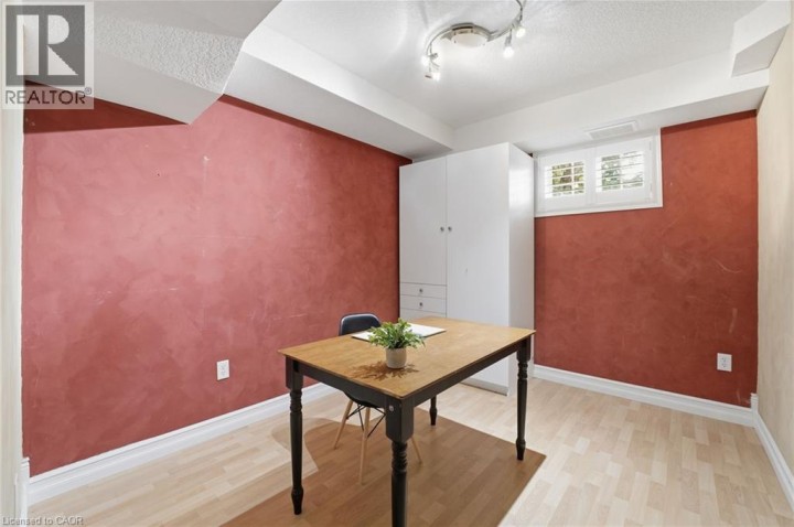 Photo 32 at 254 Kerwood Drive, Cambridge