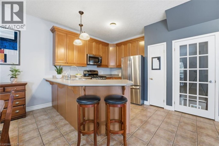 Photo 9 at 254 Kerwood Drive, Cambridge