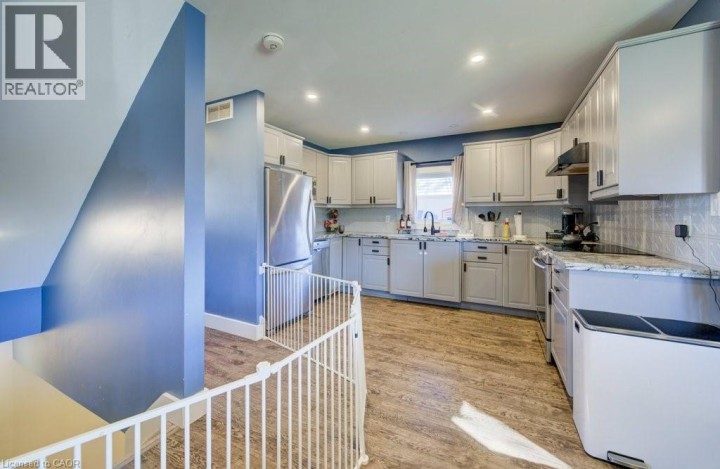 Photo 11 at 93 Alexander Drive, Brantford