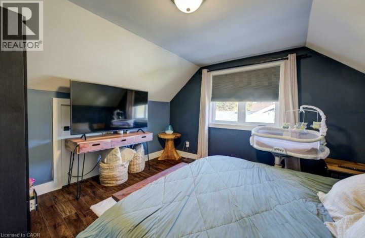 Photo 14 at 93 Alexander Drive, Brantford