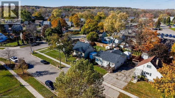 Photo 30 at 93 Alexander Drive, Brantford