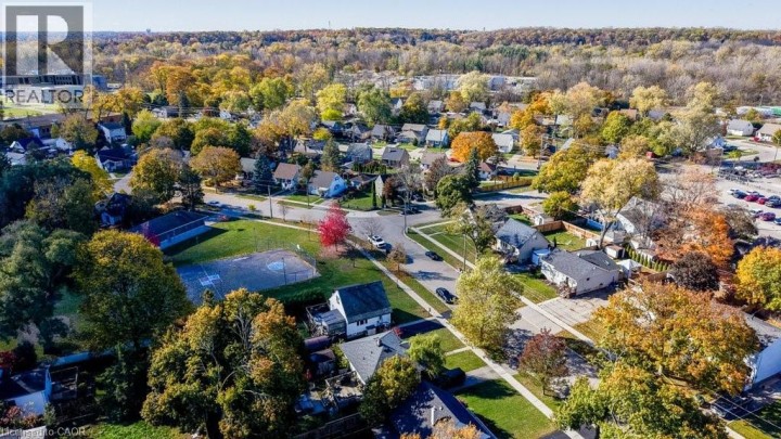 Photo 31 at 93 Alexander Drive, Brantford