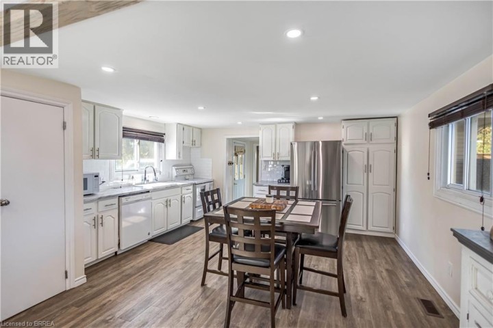 Photo 6 at 37 Morton Avenue, Brantford