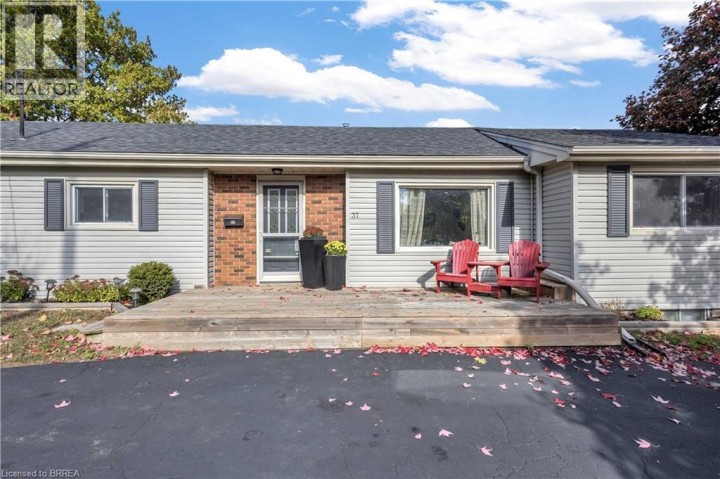 Photo 2 at 37 Morton Avenue, Brantford