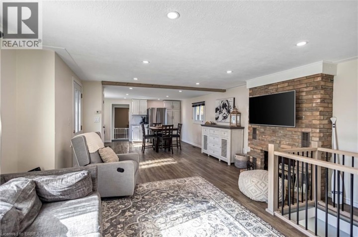 Photo 12 at 37 Morton Avenue, Brantford