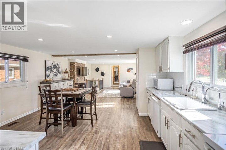 Photo 4 at 37 Morton Avenue, Brantford