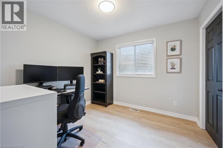 Photo 17 at 7 Peter Court, Cambridge