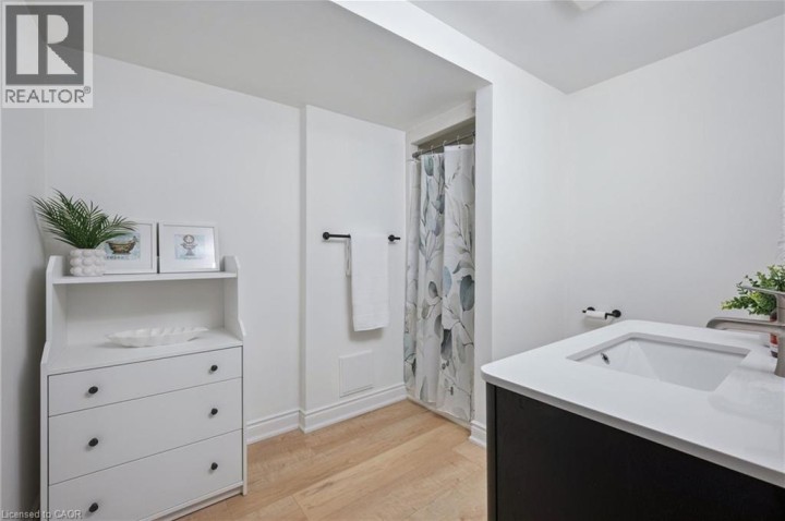 Photo 27 at 7 Peter Court, Cambridge