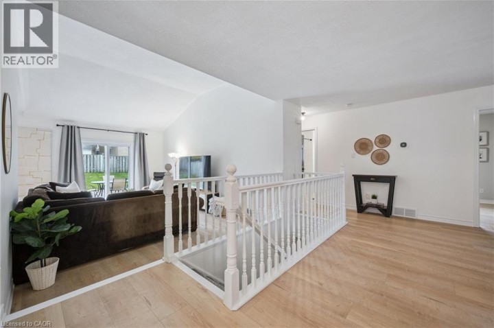 Photo 5 at 7 Peter Court, Cambridge