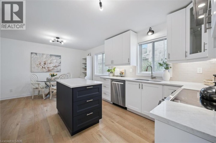 Photo 8 at 7 Peter Court, Cambridge