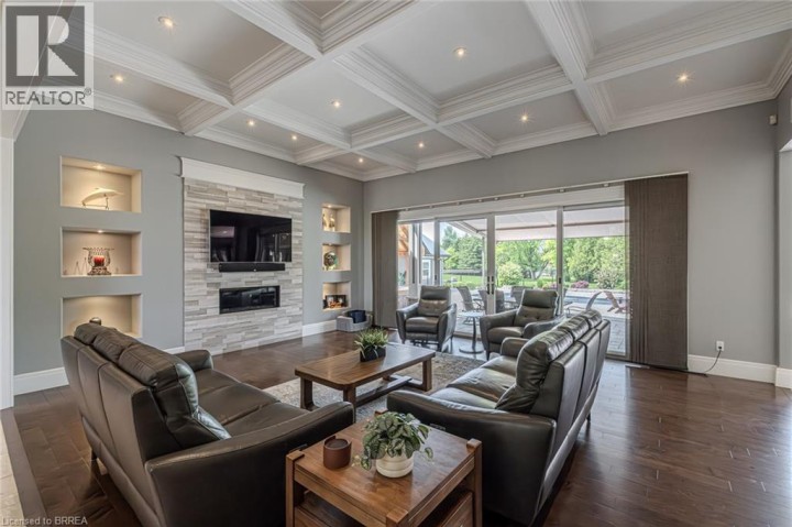 Photo 10 at 29 Wallace Court, Brantford