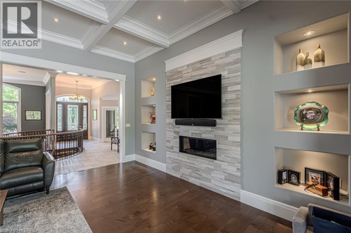 Photo 11 at 29 Wallace Court, Brantford