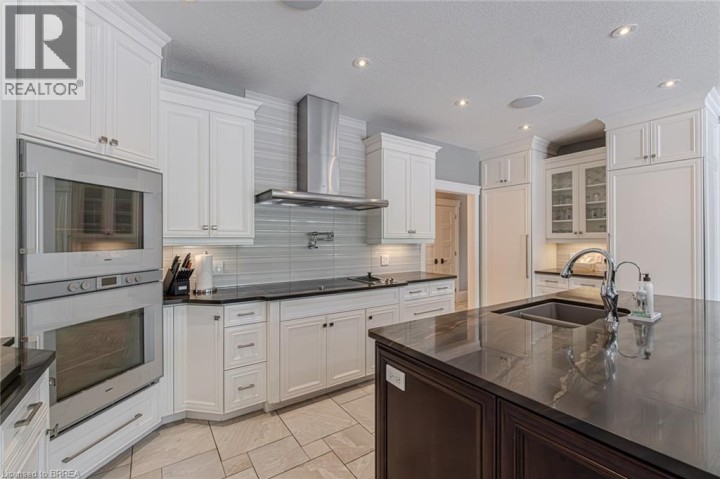 Photo 14 at 29 Wallace Court, Brantford