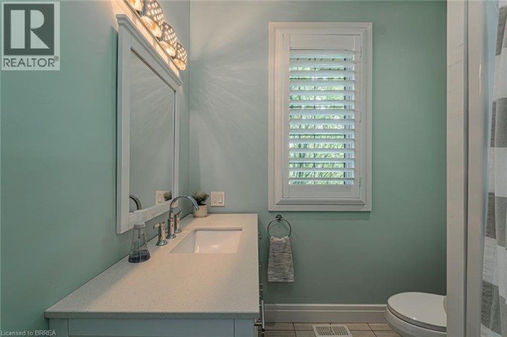 Photo 24 at 29 Wallace Court, Brantford