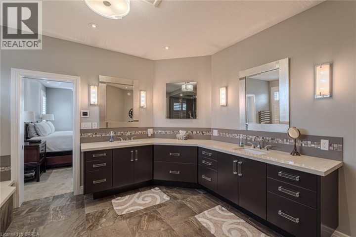 Photo 31 at 29 Wallace Court, Brantford