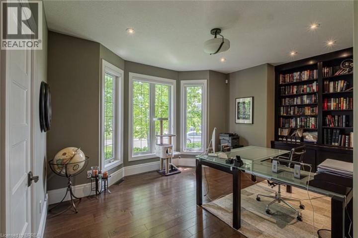 Photo 8 at 29 Wallace Court, Brantford