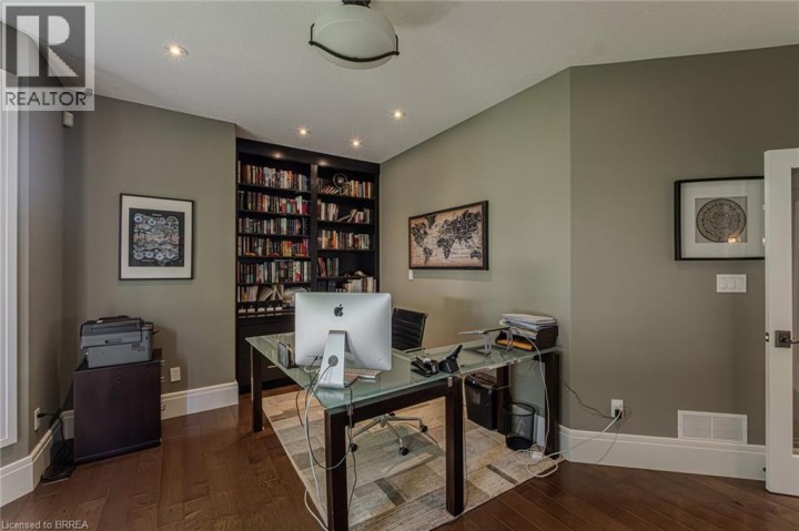 Photo 9 at 29 Wallace Court, Brantford