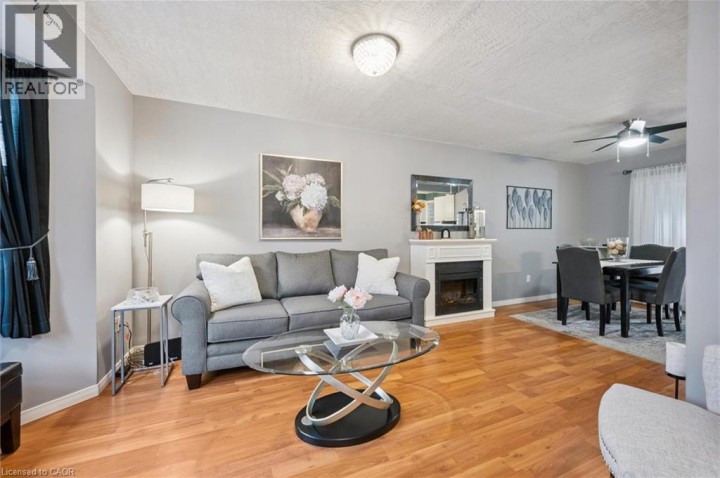 Photo 4 at 16 Martin Avenue, Cambridge