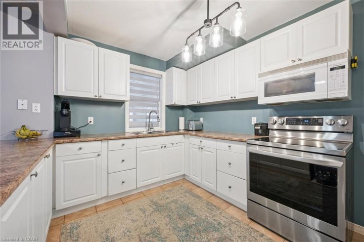 Photo 9 at 16 Martin Avenue, Cambridge