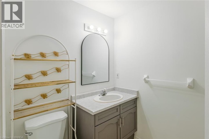 Photo 31 at 25 Anastasia Crescent, Brantford