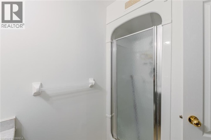 Photo 32 at 25 Anastasia Crescent, Brantford