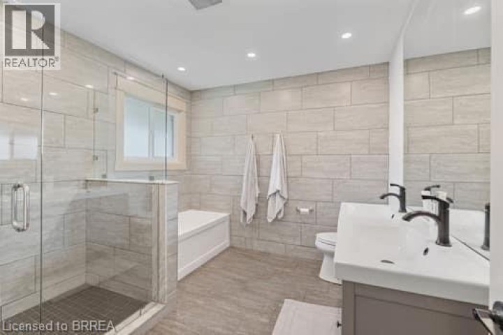 Photo 29 at 10 Stymie Boulevard, Brantford