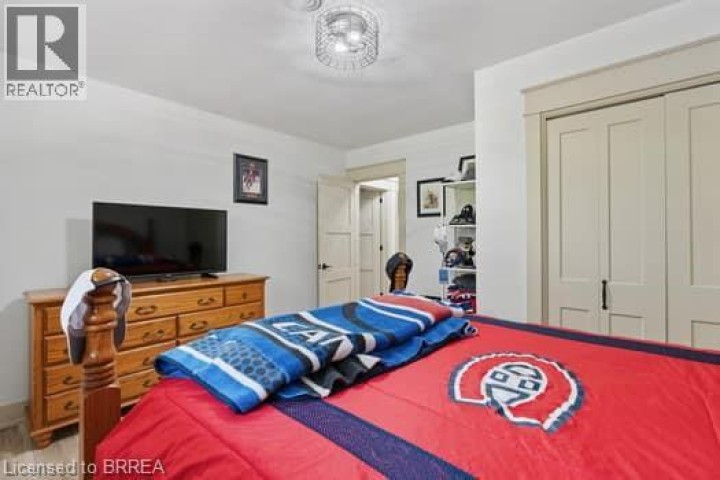 Photo 35 at 10 Stymie Boulevard, Brantford