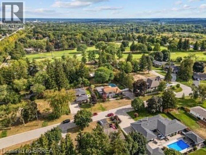 Photo 6 at 10 Stymie Boulevard, Brantford