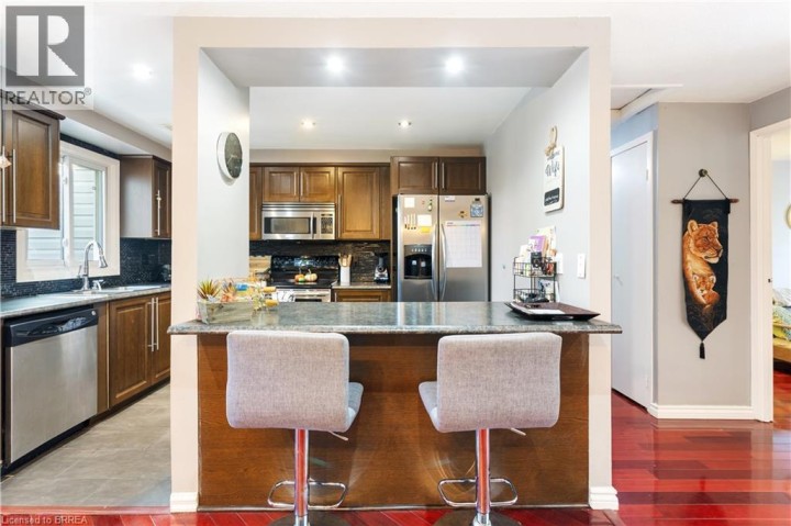 Photo 5 at 65 GLAMIS Street 17, Cambridge