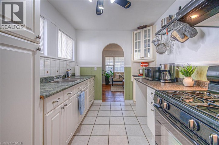 Photo 7 at 220 Schlueter Drive, Cambridge