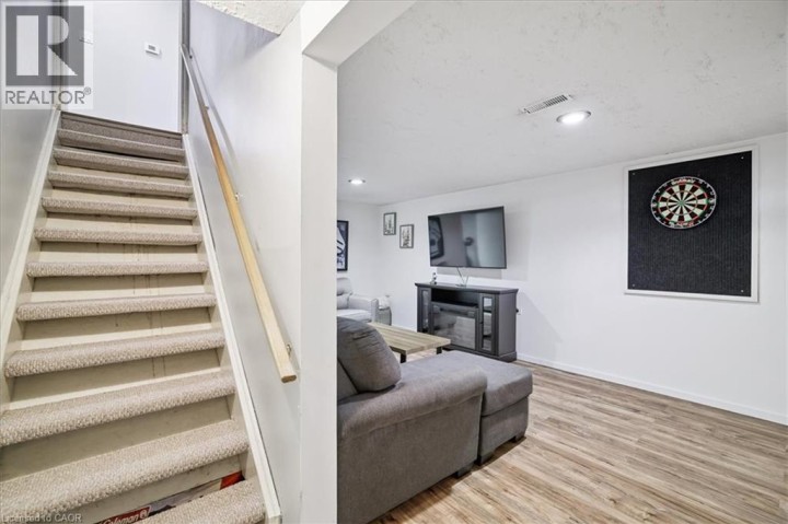 Photo 20 at 9 Inglewood Street, Brantford