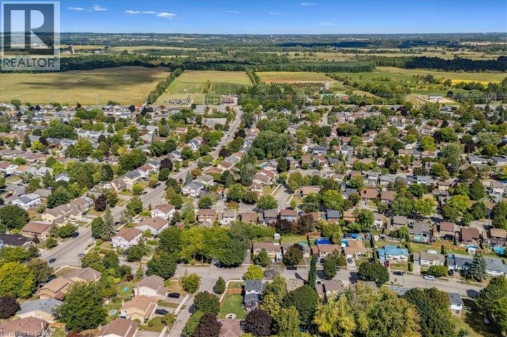 Photo 39 at 9 Inglewood Street, Brantford