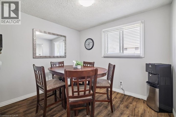 Photo 7 at 9 Inglewood Street, Brantford