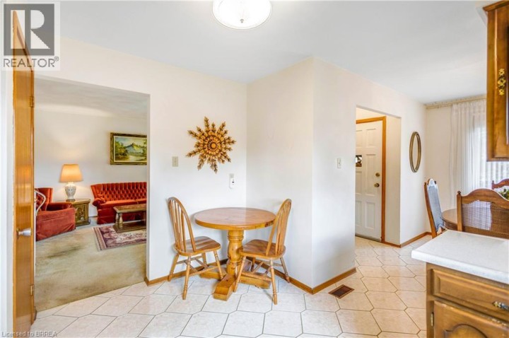 Photo 12 at 14 Burdock Boulevard, Brantford