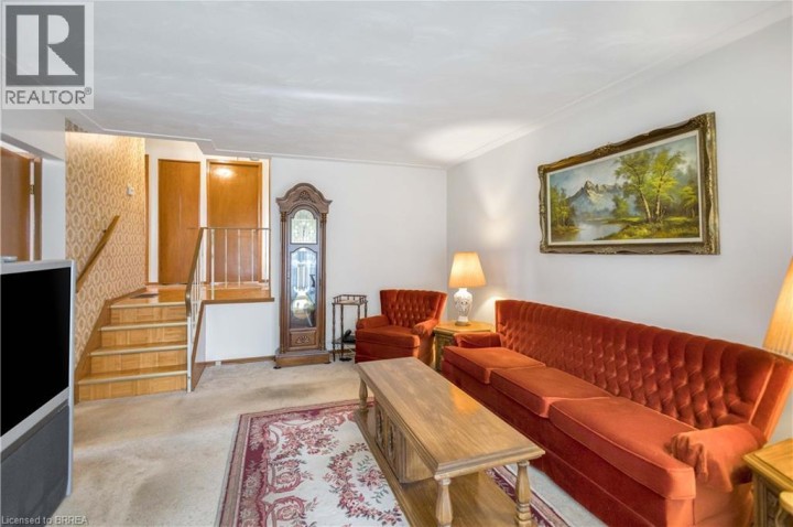 Photo 14 at 14 Burdock Boulevard, Brantford