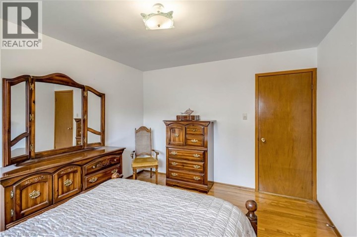 Photo 18 at 14 Burdock Boulevard, Brantford