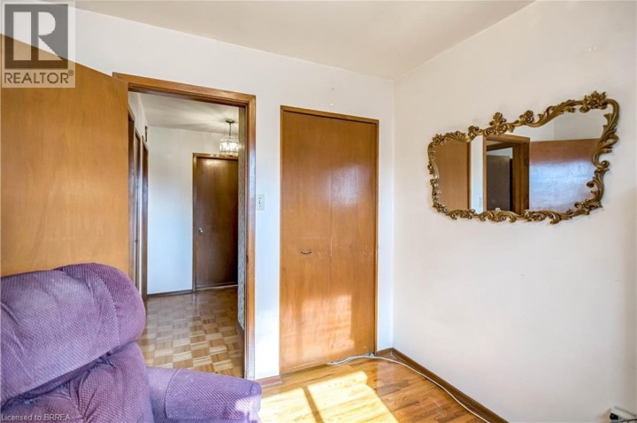 Photo 23 at 14 Burdock Boulevard, Brantford