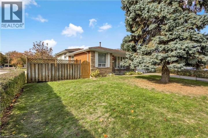 Photo 3 at 14 Burdock Boulevard, Brantford