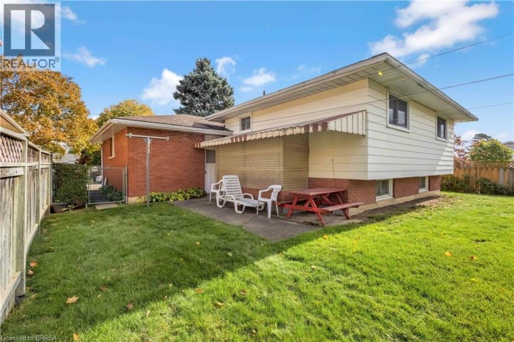 Photo 39 at 14 Burdock Boulevard, Brantford