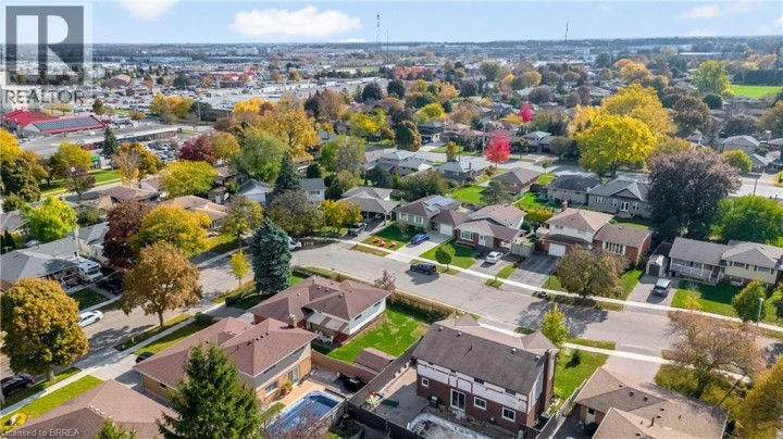 Photo 46 at 14 Burdock Boulevard, Brantford