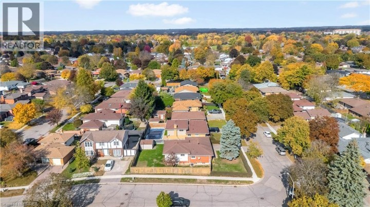 Photo 49 at 14 Burdock Boulevard, Brantford