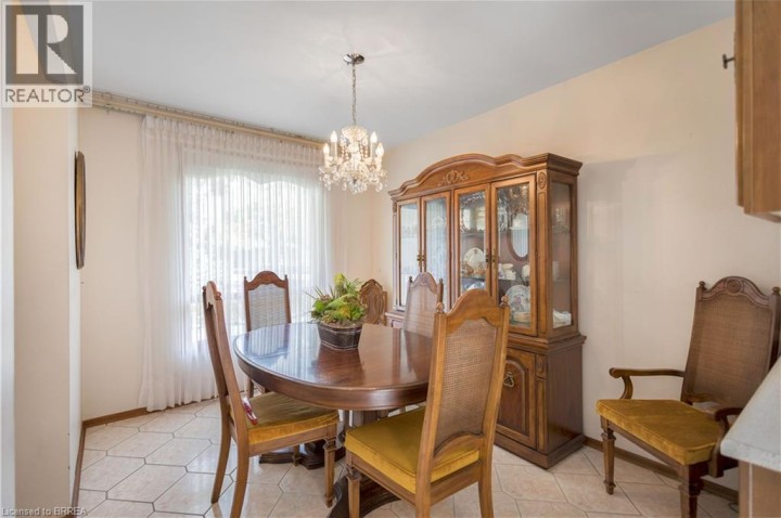 Photo 8 at 14 Burdock Boulevard, Brantford