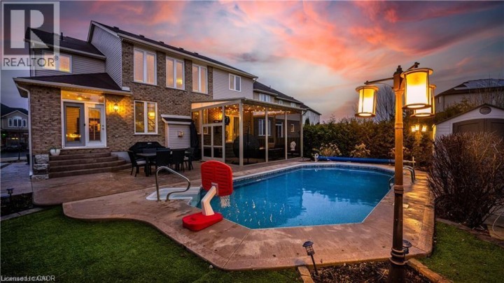 Photo 6 at 76 Blossomfield Crescent, Cambridge