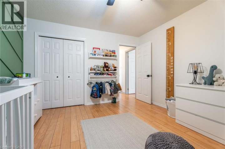 Photo 26 at 8 Digby Court, Brantford