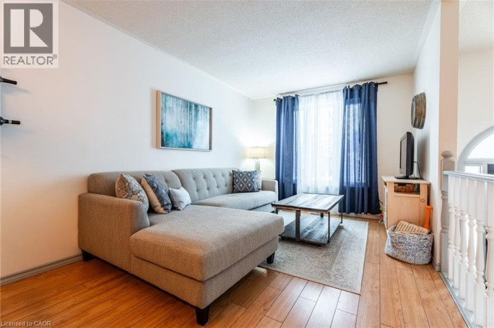 Photo 8 at 8 Digby Court, Brantford