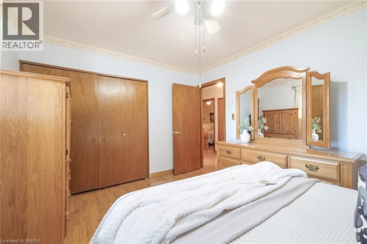 Photo 12 at 48 Ellenson Drive, Brantford