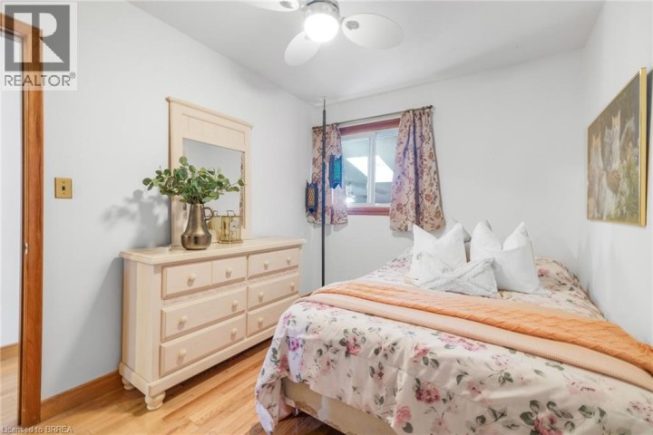 Photo 14 at 48 Ellenson Drive, Brantford