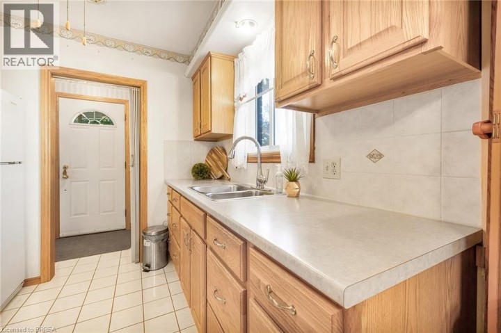 Photo 9 at 48 Ellenson Drive, Brantford